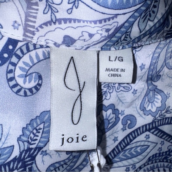 Joie Paisley Blue/White Blouse Button Front Sz Large Satiny - Picture 8 of 11